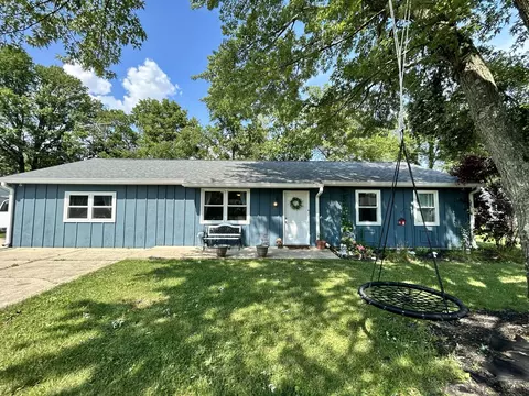 1423 Brookside Dr, Columbus, IN 47201