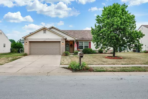 1274 Sherwood Dr, Danville, IN 46122