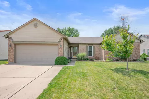 1082 Vicksburg South Dr, Greenwood, IN 46143