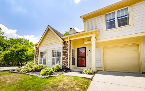 2502 Chaseway Ct, Indianapolis, IN 46268