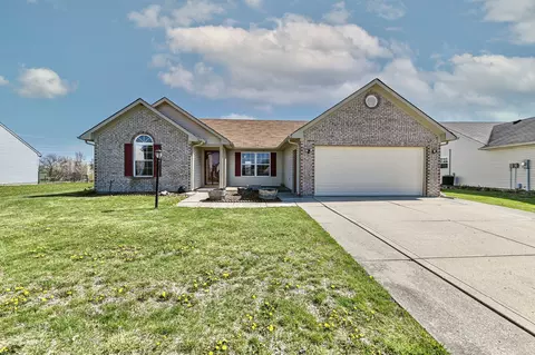 867 Treyburn Green Dr, Indianapolis, IN 46239