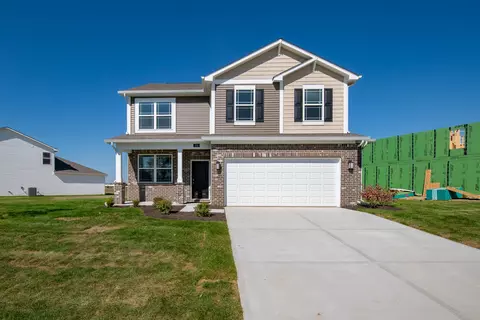 100 Hunters Ridge Dr, Danville, IN 46122
