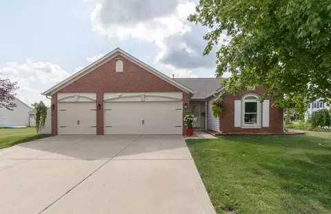 1324 Bearsden Cir, Avon, IN 46123