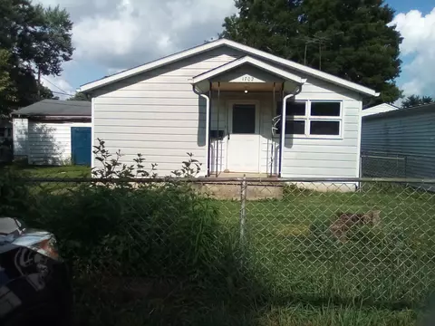 1702 B St, Anderson, IN 46016