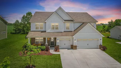 9941 Midnight Line Dr, Fishers, IN 46040