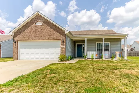 3422 Enclave Ln, Greenwood, IN 46143