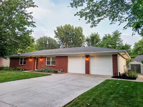 23 Wilson Dr, Carmel, IN 46032