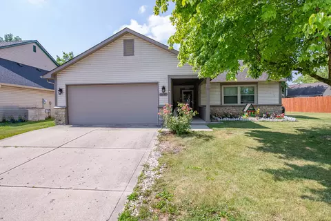 10139 Park Valley Dr, Indianapolis, IN 46229