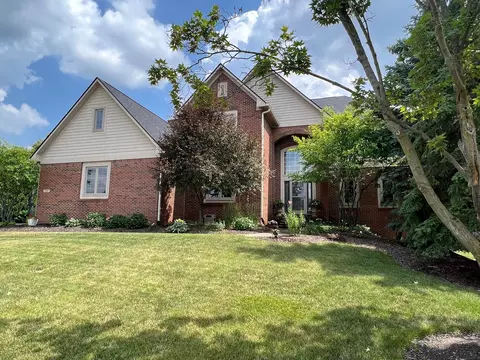 2747 Joshua Dr, Carmel, IN 46033