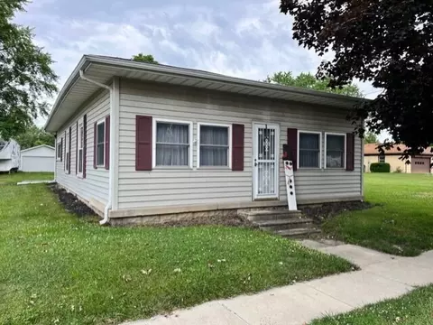 211 N Main St, Kennard, IN 47351
