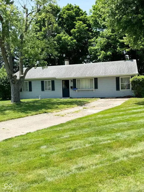 2540 Robinwood Dr, Lafayette, IN 47909