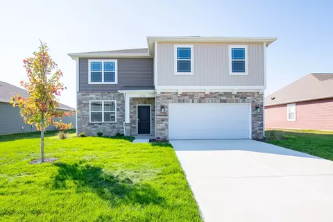 1357 Honeysuckle Dr, Shelbyville, IN 46176