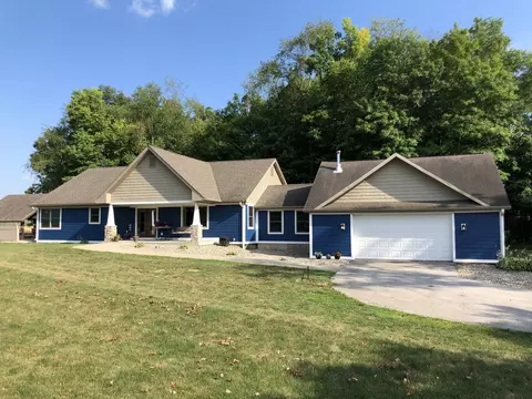 1904 N Summer Dr, Crawfordsville, IN 47933