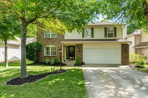 11201 Delight Creek Rd, Fishers, IN 46038