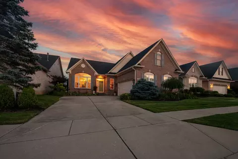 13533 Belford Ct, Carmel, IN 46032