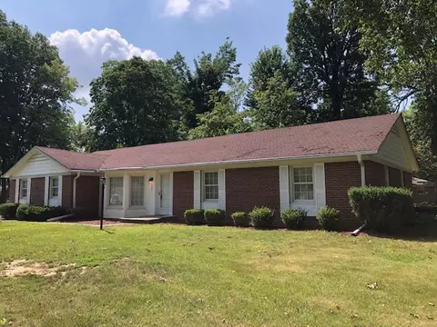 7037 Castle Manor Dr, Indianapolis, IN 46214