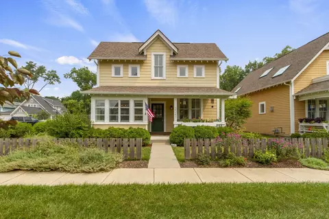 2247 Moon Shadow Ln, Indianapolis, IN 46280