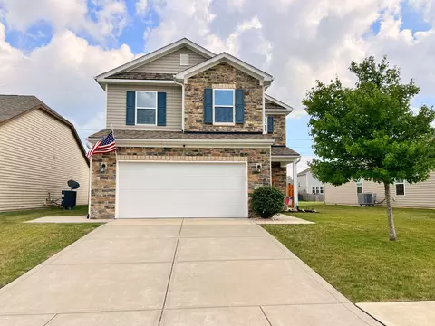 5773 White Pine Rd, Whitestown, IN 46075