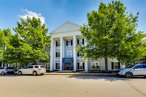 12863 Tradd St #1A, Carmel, IN 46032