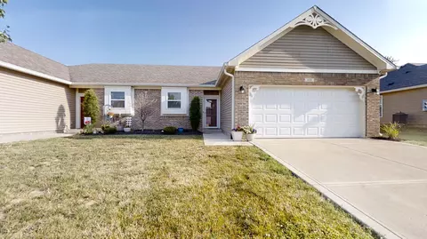 1323 Mccormicks Cir, Danville, IN 46122