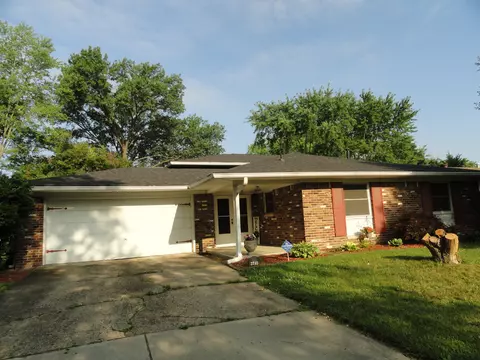 2732 Saturn Dr, Indianapolis, IN 46229