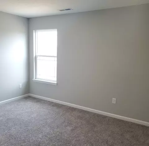 364 Blarney Dr, Pendleton, IN 46064 photo 8