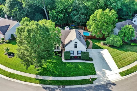 10439 Bristlecone Dr, Fishers, IN 46038
