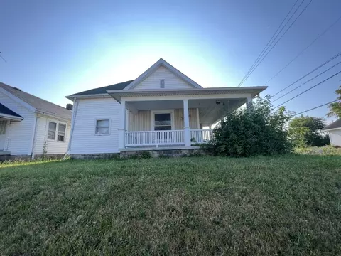 2224 Noble St, Anderson, IN 46016