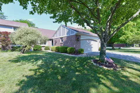 7462 Longleat Rd, Indianapolis, IN 46240