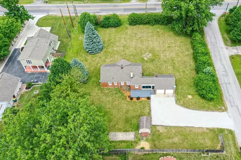 7475 E 10th St, Indianapolis, IN 46219