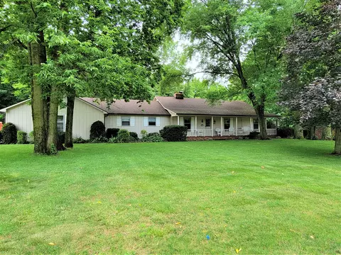 8045 Dogwood Ct, Plainfield, IN 46168