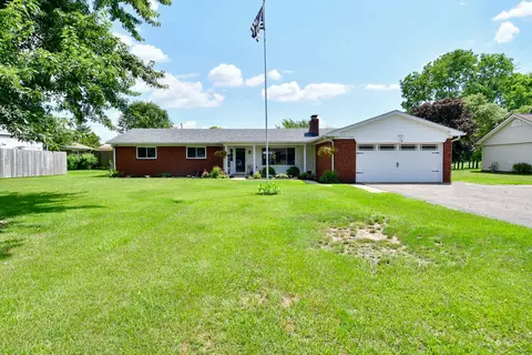5125 Raesner South Dr, New Palestine, IN 46163