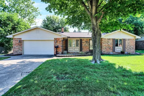 8623 Bishops Ln, Indianapolis, IN 46217