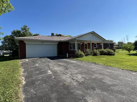 1333 S Onyx Ct, New Castle, IN 47362