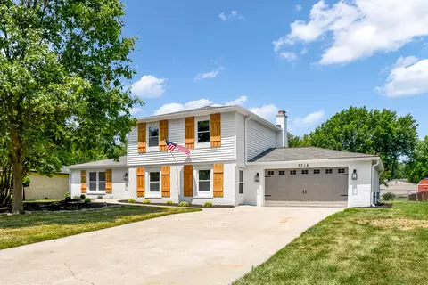 7718 Hickory Rd, Brownsburg, IN 46112