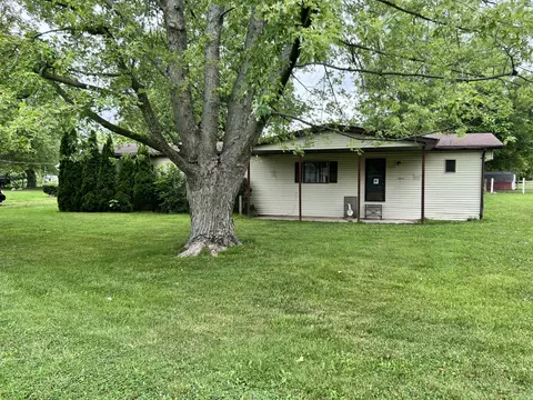 1412 S Ave, New Castle, IN 47362