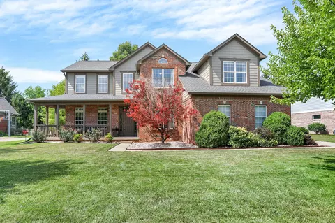 1550 Old Mill Cir, Carmel, IN 46032