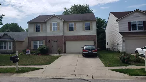 10903 Roundtree Rd, Fishers, IN 46037