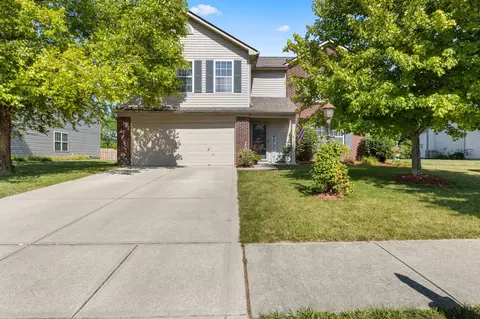 19196 Golden Meadow Way, Noblesville, IN 46060