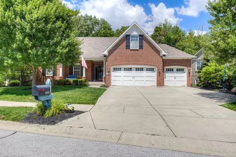 4400 Nottinghill Dr, Avon, IN 46123