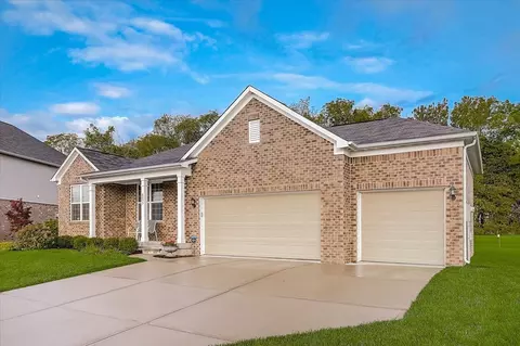 6853 Kara Ln, Brownsburg, IN 46112