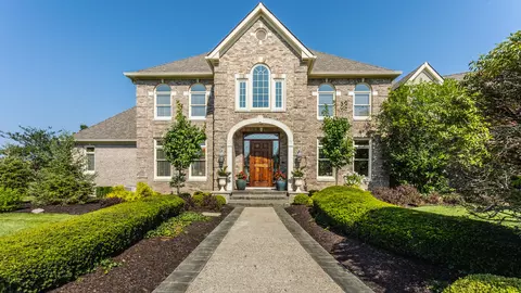 1142 Laurelwood, Carmel, IN 46032