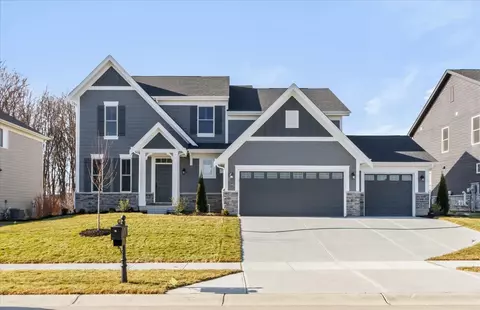 19982 Chatham Green Dr, Westfield, IN 46074