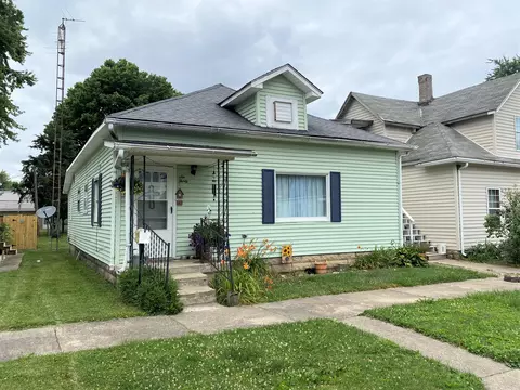 630 W 10th St, Rushville, IN 46173