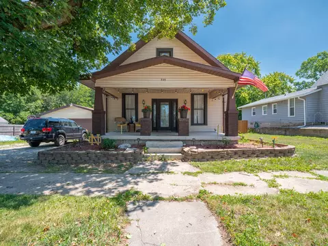 236 N 5th St, Middletown, IN 47356