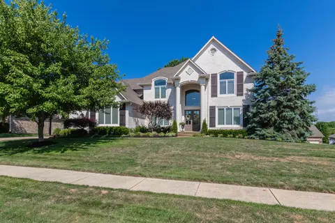 3014 Aldwych Ct, Greenwood, IN 46143