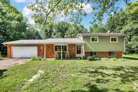 7630 S Sprague Rd, Columbus, IN 47201