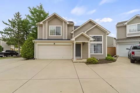 2613 Grand Fir Dr, Greenwood, IN 46143