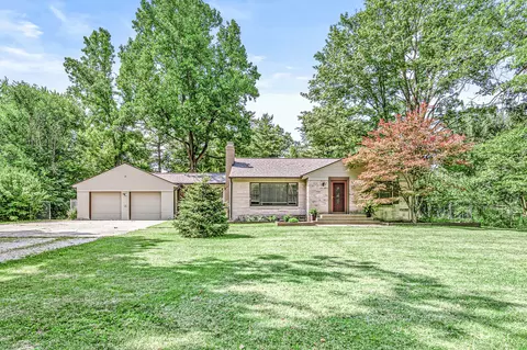 3425 E 62nd St, Indianapolis, IN 46220