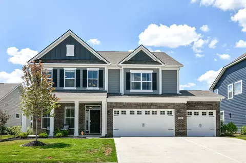 5010 Citadel Dr, Noblesville, IN 46062